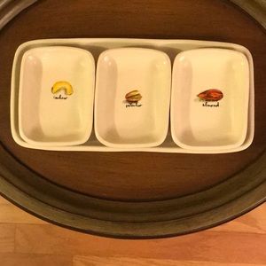 New Rae Dunn By Magenta Nut Serving Set